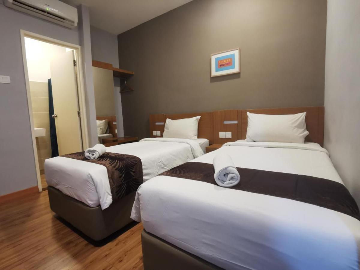 Golden Leaf Boutique Hotel Nusa Idaman Formerly Known As Ariana Hotel Johor Bahru Exterior foto