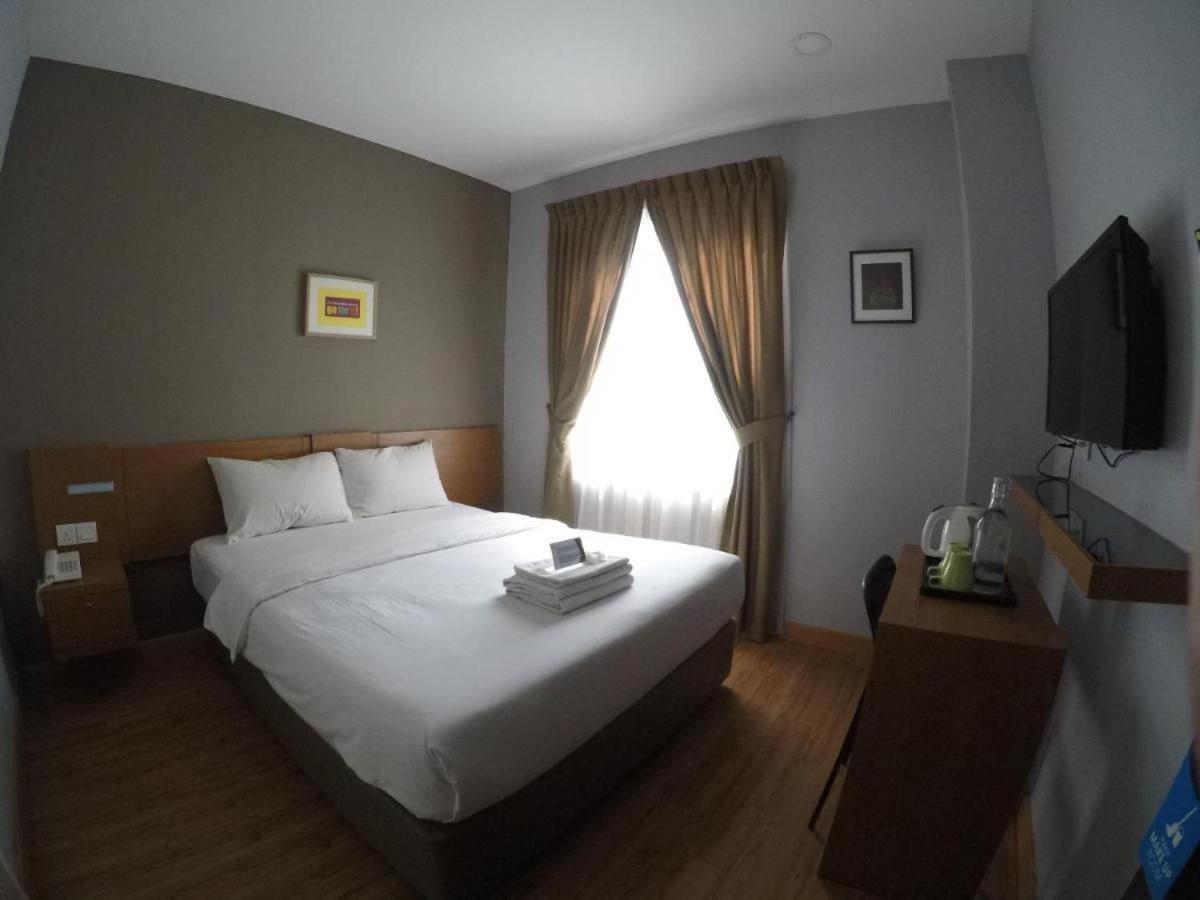 Golden Leaf Boutique Hotel Nusa Idaman Formerly Known As Ariana Hotel Johor Bahru Exterior foto