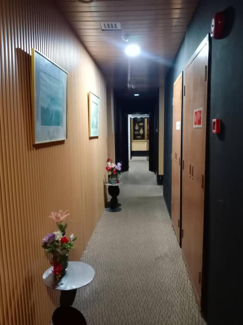 Golden Leaf Boutique Hotel Nusa Idaman Formerly Known As Ariana Hotel Johor Bahru Exterior foto