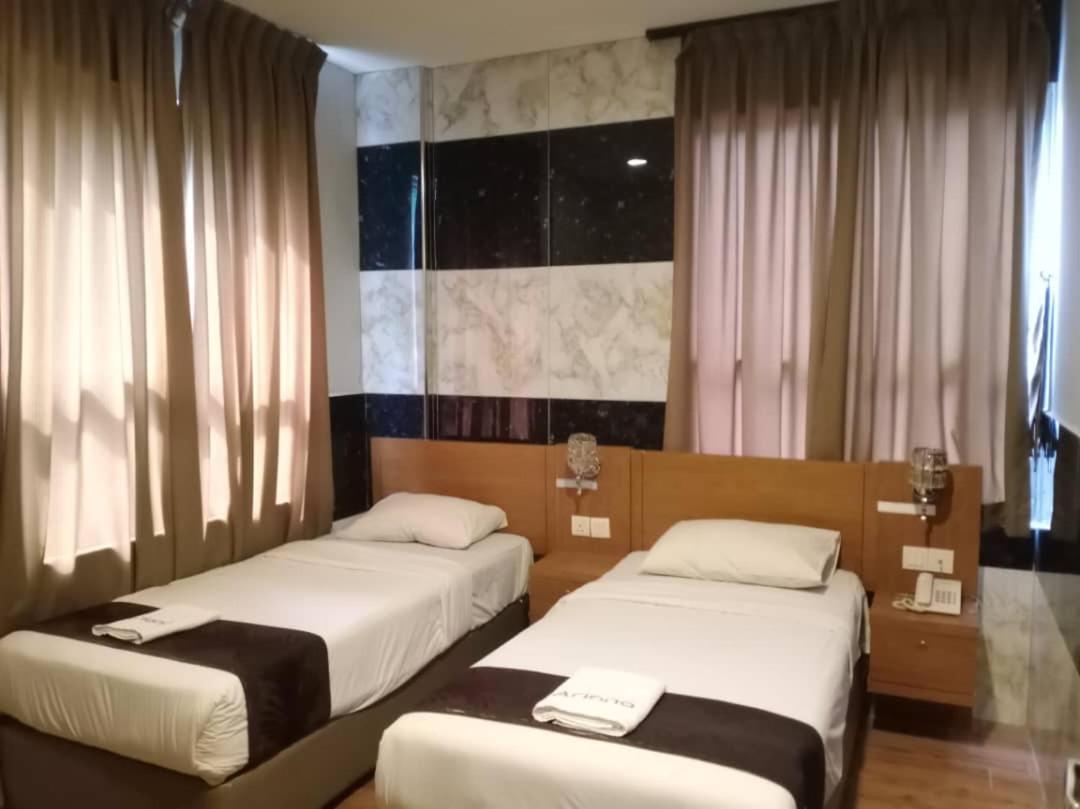 Golden Leaf Boutique Hotel Nusa Idaman Formerly Known As Ariana Hotel Johor Bahru Exterior foto